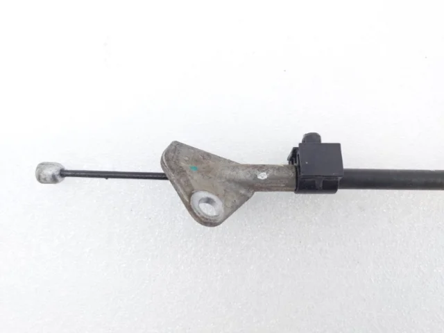 Трос ручника левый для Toyota Corolla E160/E180 Седан (RU) 2012-2016 на фотографиях