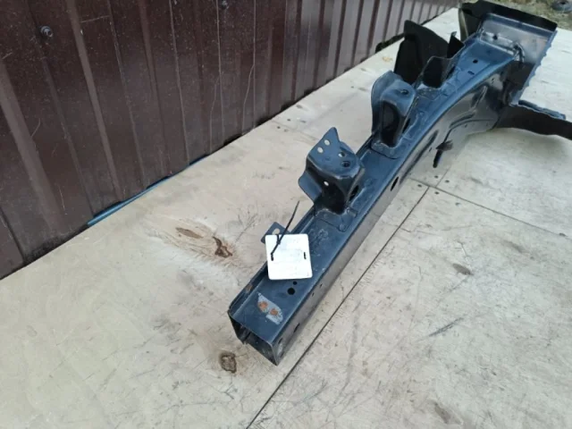 Лонжерон передний правый для Hyundai Solaris 1 рестайлинг 2014-2017 на фотографиях