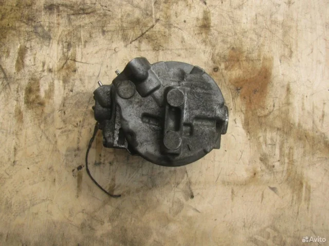 Компрессор кондиционера для BMW X3 Е83 2003-2010 на фотографиях