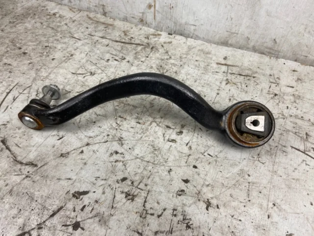 Рычаг продольный задний правый для BMW X5 Е70 2006-2013 на фотографиях