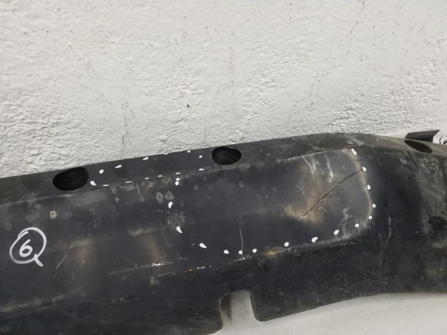 Усилитель переднего бампера для Mitsubishi Pajero Sport KS0W 2016+ на фотографиях