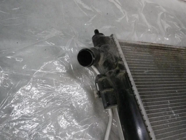 Радиатор охлаждения ДВС для Hyundai Creta 1 GS 2016-2021 на фотографиях