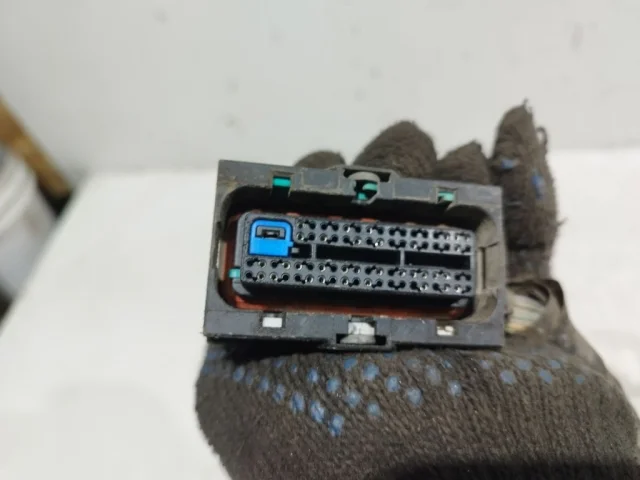 Проводка моторного отсека для Chevrolet Cruze 1 J300 2009-2015 на фотографиях