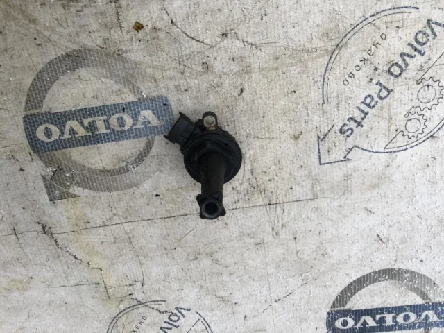 Катушка зажигания для Volvo XC90 I C 2002-2014 на фотографиях