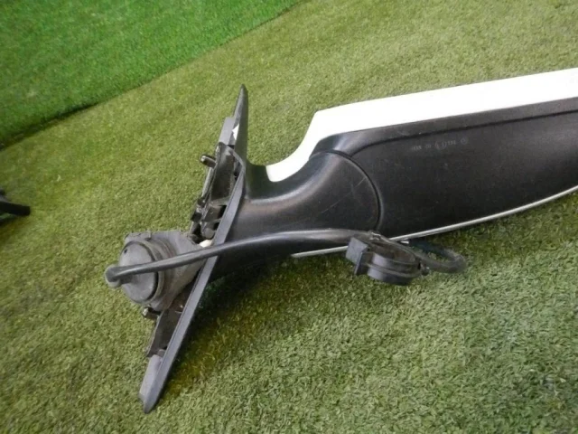 Стекла и зеркала для Audi A5 8F Купе 2007-2016 на фотографиях