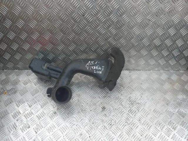 Впускной патрубок воздушного фильтра для Suzuki Grand Vitara 2005-2014 на фотографиях