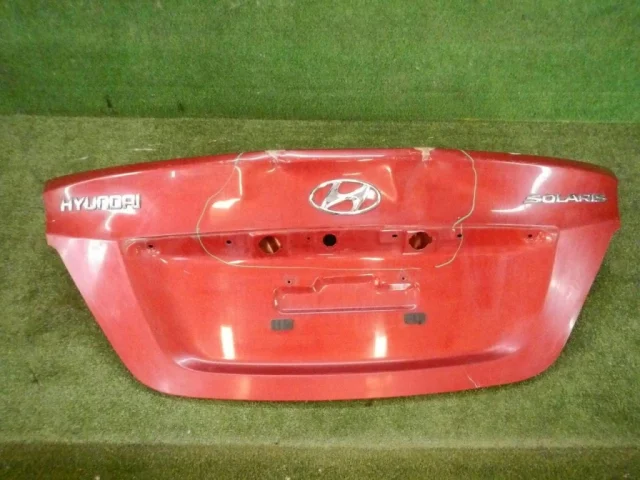 Дверь багажника для Hyundai Solaris 1 рестайлинг 2014-2017 на фотографиях