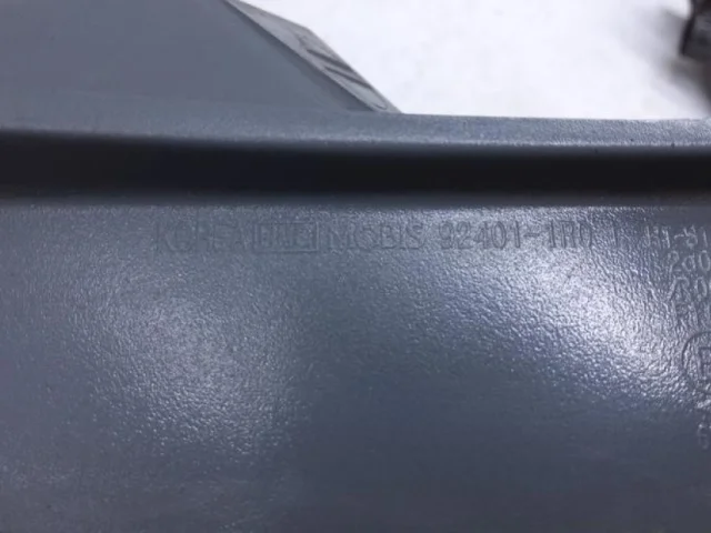 Фонарь внутренний правый для Hyundai Solaris 1 RB (2011-2013) на фотографиях