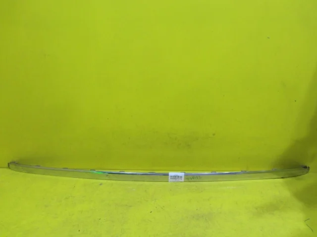 Накладка заднего бампера для Volkswagen Touareg II (7P5) Rest 2014-2018 на фотографиях