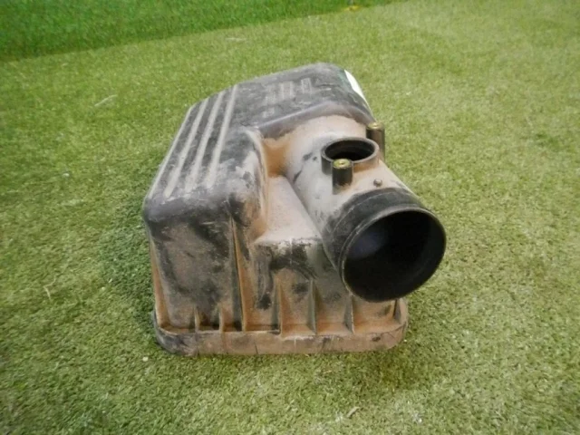 Корпус воздушного фильтра для Suzuki Grand Vitara 2005-2014 на фотографиях