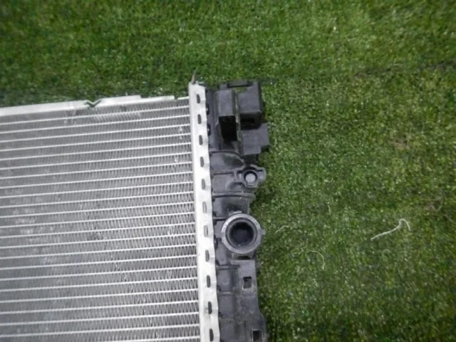 Радиатор охлаждения ДВС для BMW X3 G01 2017-2023 на фотографиях