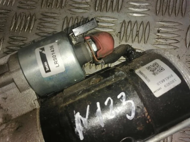 Стартер для Mitsubishi Pajero Sport K90 1997-2009 на фотографиях