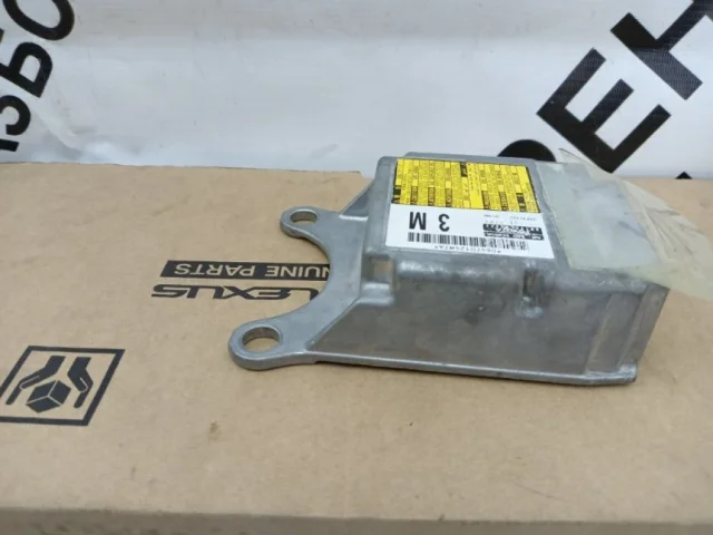 Блок ABS для Toyota RAV4 XA40 rest 2015-2019 на фотографиях