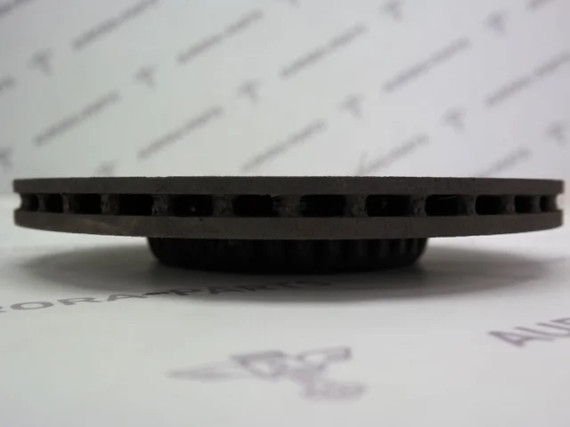 Тормозные колодки задние для Mercedes-Benz E class W213 2016-2023 на фотографиях