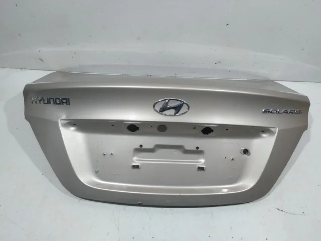 Дверь багажника для Hyundai Solaris 1 RB (2011-2013) на фотографиях