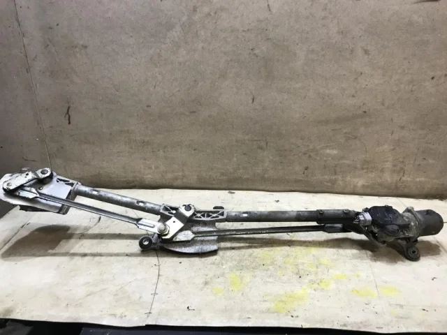 Мотор стеклоочистителя для Nissan Tiida C11 Хэтчбек 2007-2014 на фотографиях