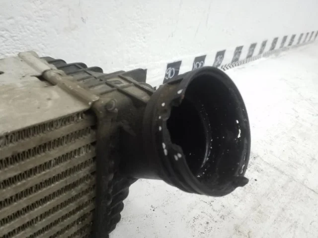 Интеркулер для BMW X5 Е70 2006-2013 на фотографиях