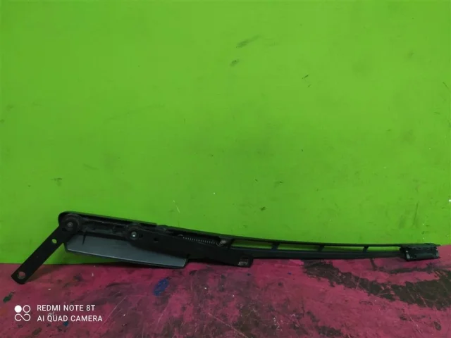 Поводок лобового стеклоочистителя левый для Audi Q7 4L 2005-2015 на фотографиях