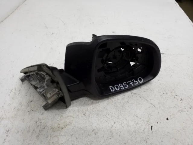 Зеркало боковое правое для BMW X6 Ф16 F16 2014-2019 на фотографиях