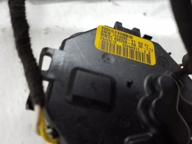 Зеркало боковое правое для BMW X6 Ф16 F16 2014-2019 на фотографиях