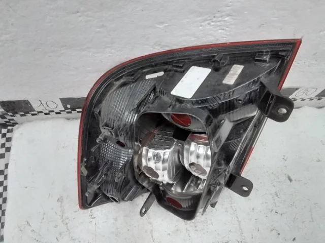 Фонарь внешний левый для Skoda Rapid I rest NH3 2017-2020 на фотографиях