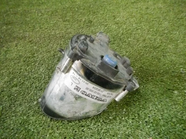 Противотуманка (ПТФ) передняя левая для Volvo XC70 BZ 2007-2016 на фотографиях