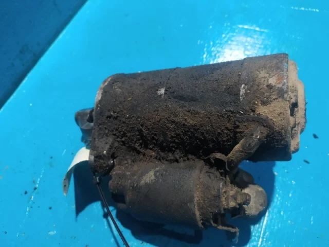 Двигатель без навесного для Mitsubishi Pajero V20 3dr 1990-2000 на фотографиях