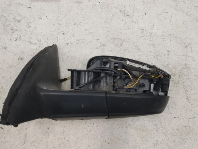 Зеркала для Skoda Rapid II 2020+ на фотографиях