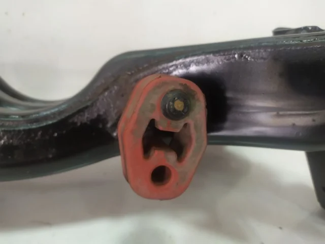 Подрамник двигателя для Skoda Rapid I rest NH3 2017-2020 на фотографиях