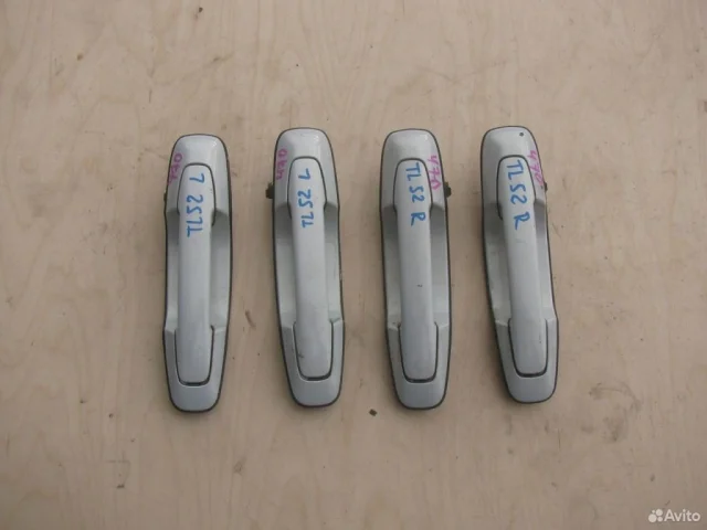 Ручка двери передняя левая внешняя для Suzuki Grand Vitara 2005-2014 на фотографиях