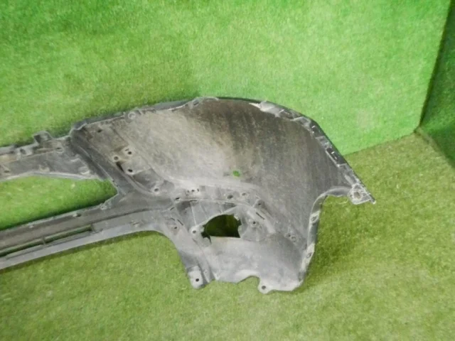 Накладка переднего бампера для Mitsubishi Pajero Sport KS0W 2016+ на фотографиях