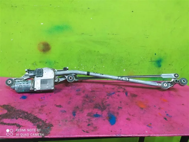 Трапеция стеклоочистителей для Audi Q7 4L 2005-2015 на фотографиях