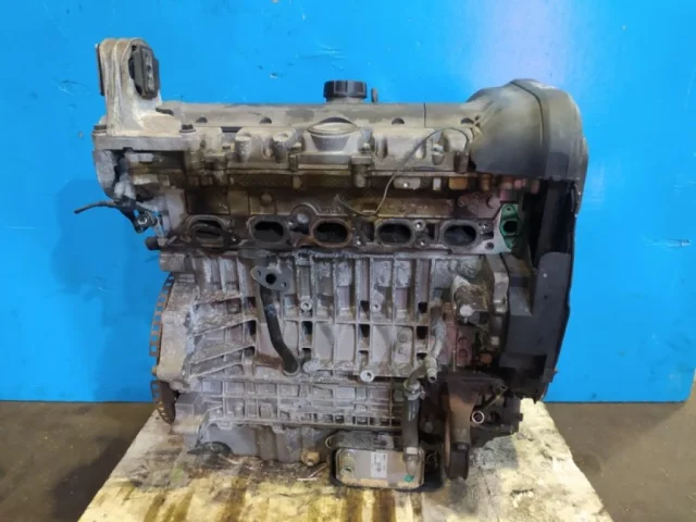 Продажа двигателя D5244T5