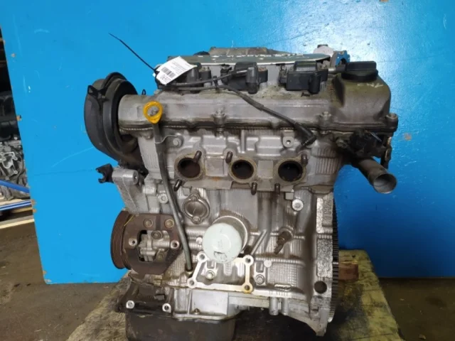 Двигатель без навесного для Toyota Alphard H10 2002-2008 на фотографиях