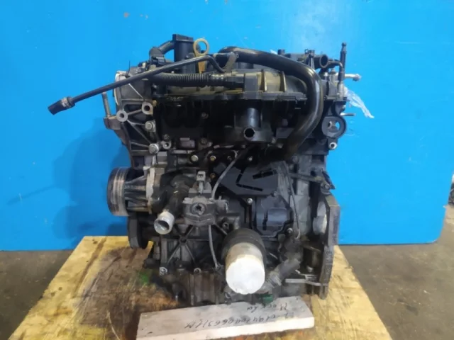 Двигатель без навесного для Ford Kuga CBS 2013-2016 на фотографиях