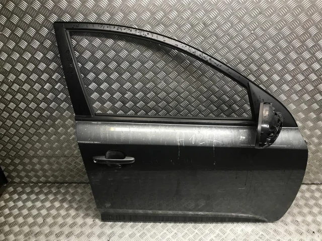 Дверь передняя правая для Kia Ceed 1 ED rest 2010-2012 на фотографиях