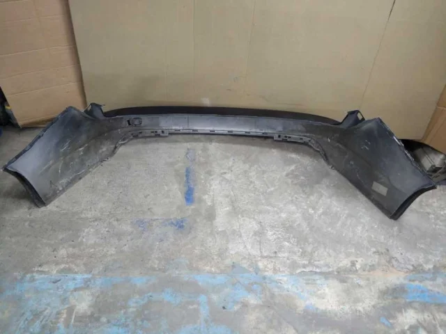 Бампер задний для Opel Insignia Универсал A 2008-2017 на фотографиях