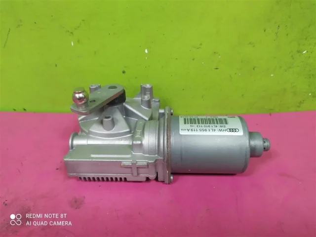 Мотор стеклоочистителя для Audi Q7 4L 2005-2015 на фотографиях