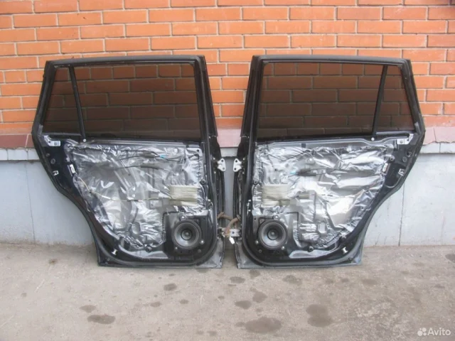 Дверь задняя левая для Subaru Legacy Универсал BR/B14 2009-2015 на фотографиях