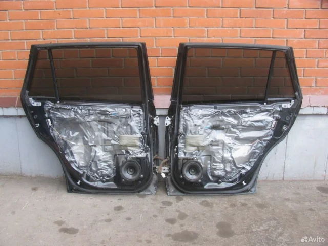 Дверь задняя левая для Subaru Legacy Универсал BR/B14 2009-2015 на фотографиях