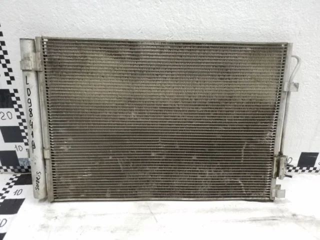 Кассета радиаторов для Hyundai Solaris 2 (2017-2022) на фотографиях