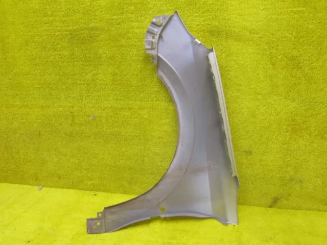 Крылья для Opel Vectra C Хэтчбек  2002-2008 на фотографиях