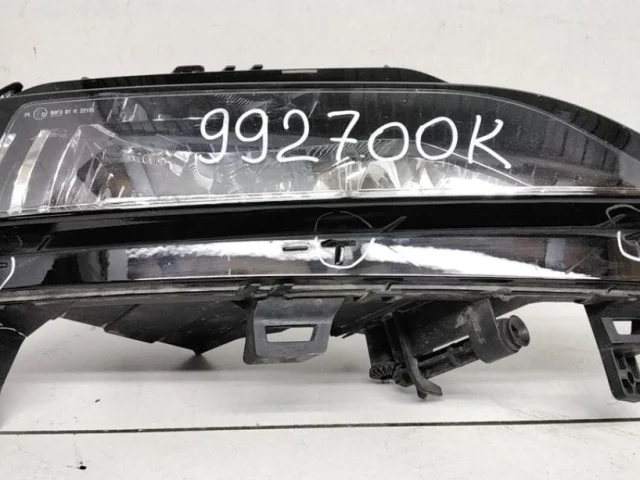 Усилитель переднего бампера для Skoda Rapid II 2020+ на фотографиях