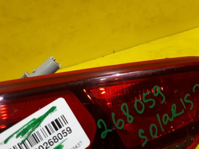 Фонарь внутренний левый для Hyundai Solaris 2 (2017-2022) на фотографиях