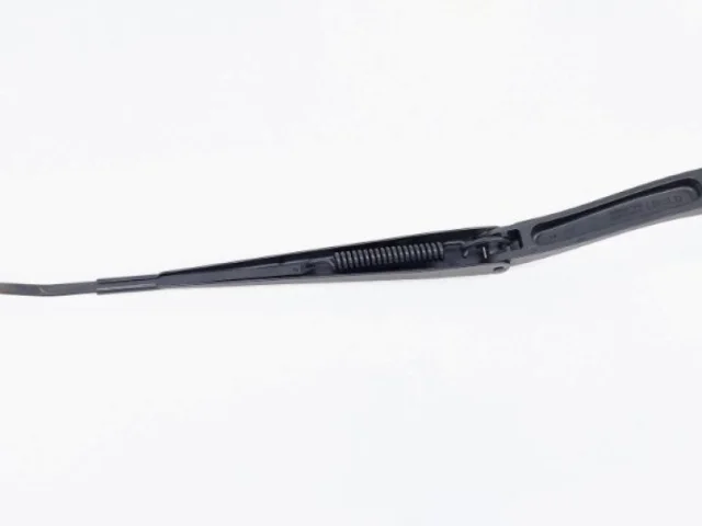 Поводок лобового стеклоочистителя левый для Nissan X-Trail T31 RU 2007-2014 на фотографиях