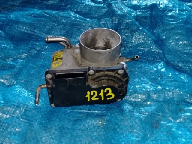 Дроссельная заслонка для Toyota RAV4 XA30 2005-2012 на фотографиях