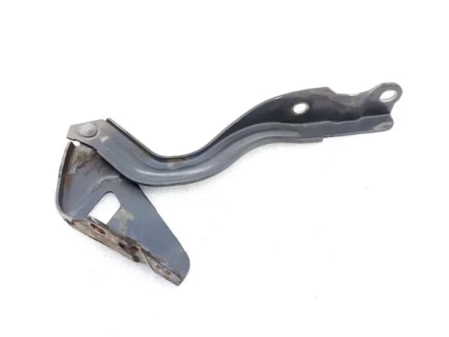 Петля капота левая для Hyundai Solaris 1 рестайлинг 2014-2017 на фотографиях