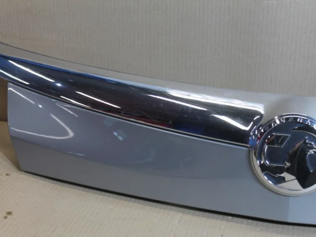 Двери для Opel Insignia Универсал A 2008-2017 на фотографиях