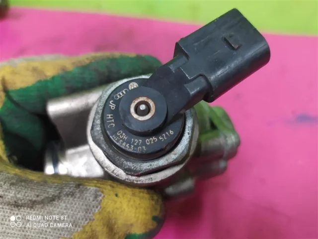Датчик давления топлива для Audi Q7 4L 2005-2015 на фотографиях