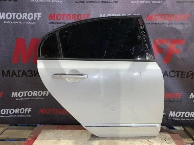 Двери для Honda Civic FD 2005-2012 седан на фотографиях
